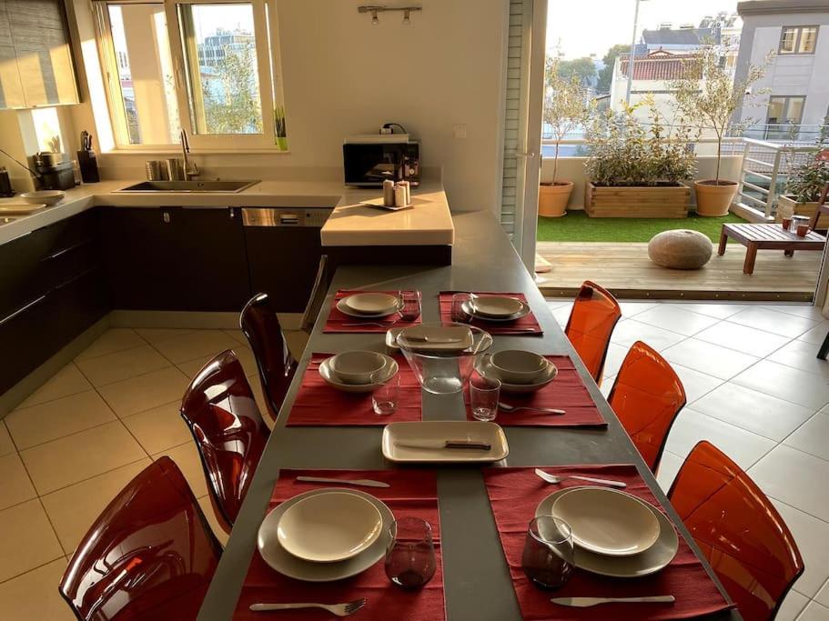 Spacious And Sunkissed 3Br & 2 Bathrooms Apartment Atény Exteriér fotografie