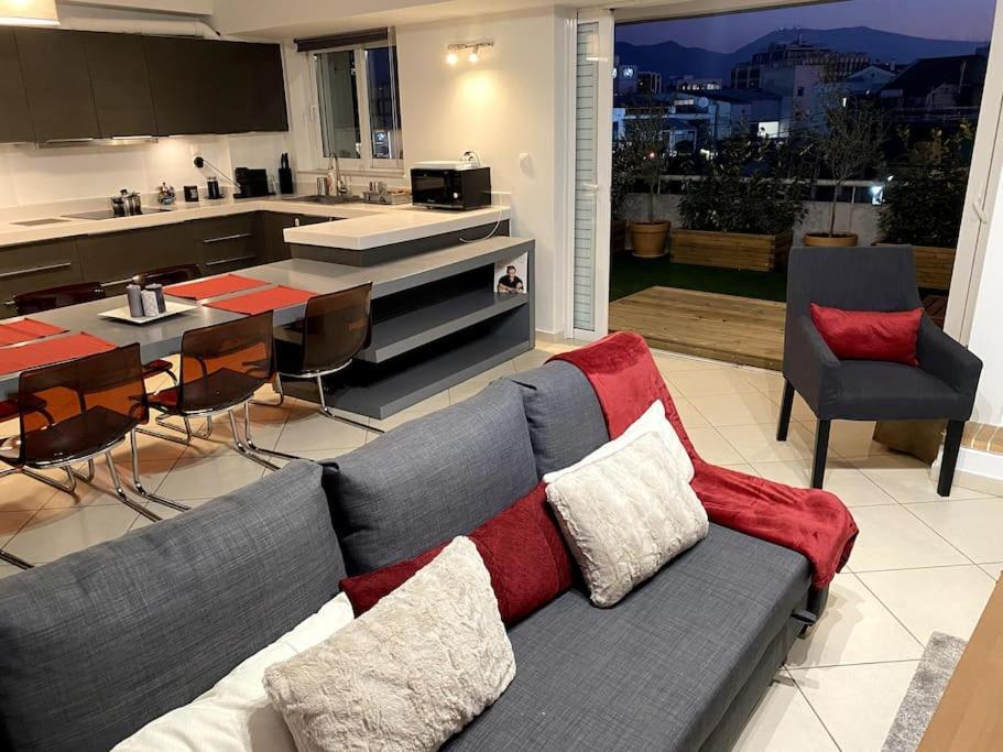 Spacious And Sunkissed 3Br & 2 Bathrooms Apartment Atény Exteriér fotografie