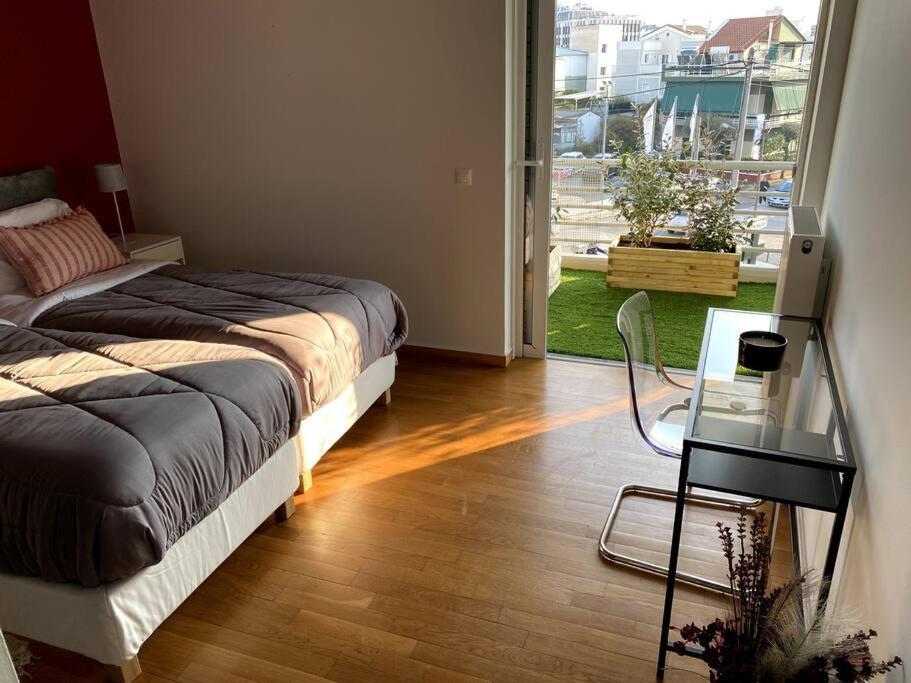 Spacious And Sunkissed 3Br & 2 Bathrooms Apartment Atény Exteriér fotografie