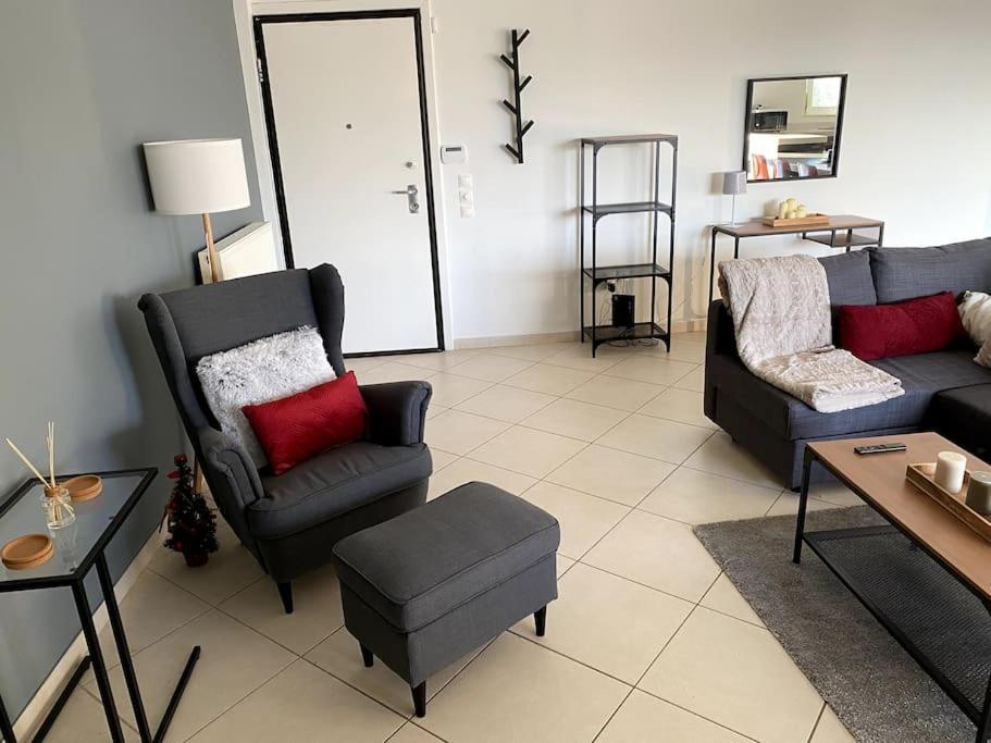 Spacious And Sunkissed 3Br & 2 Bathrooms Apartment Atény Exteriér fotografie