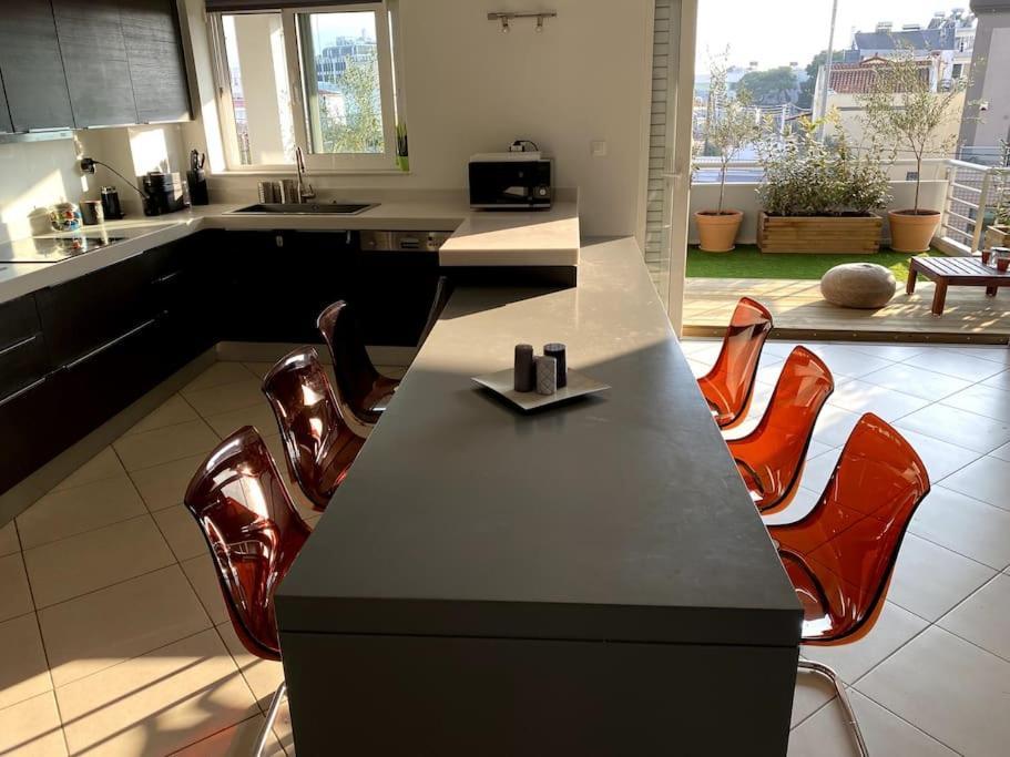 Spacious And Sunkissed 3Br & 2 Bathrooms Apartment Atény Exteriér fotografie
